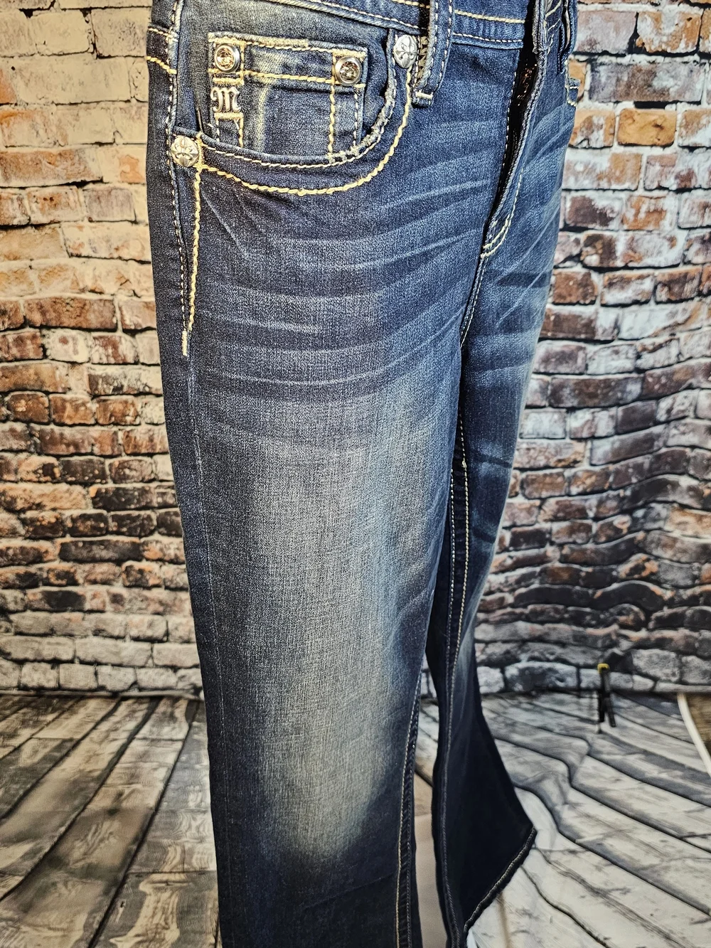 Miss Me Mid Rise Bootcut Jeans NWT Size 29 Dark Wash Cross Pocket Western Denim